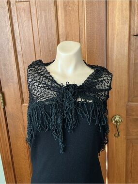 Black fishnet popcorn Fringe Shawl